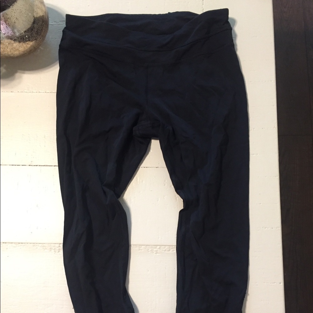 Lululemon inspire crop
